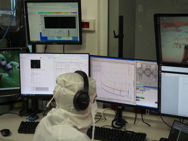 Kontrola procesu epitaksji w Laboratorium MBE w Instytucie Wysokich Ciśnień PAN