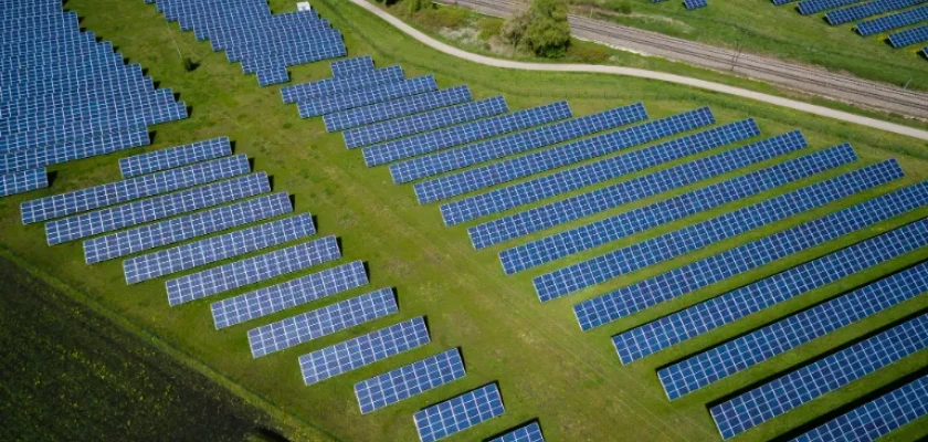 SONATA bis project on InGaN–perovskite tandem solar cells